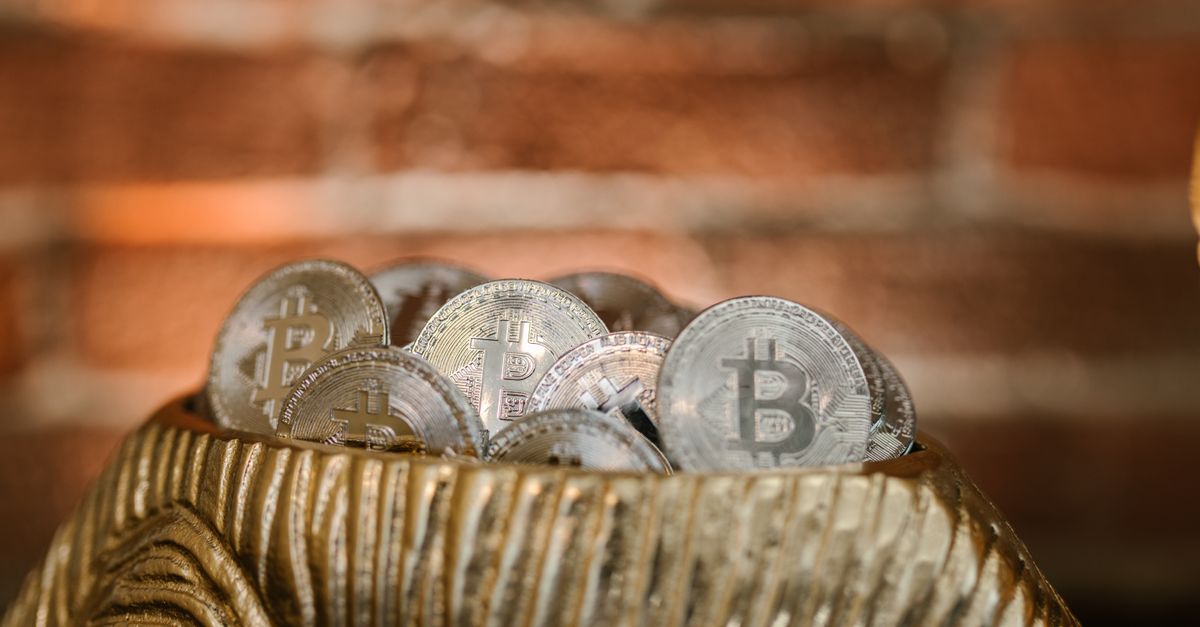Grote bitcoin wallets accumuleren tijdens koersdip